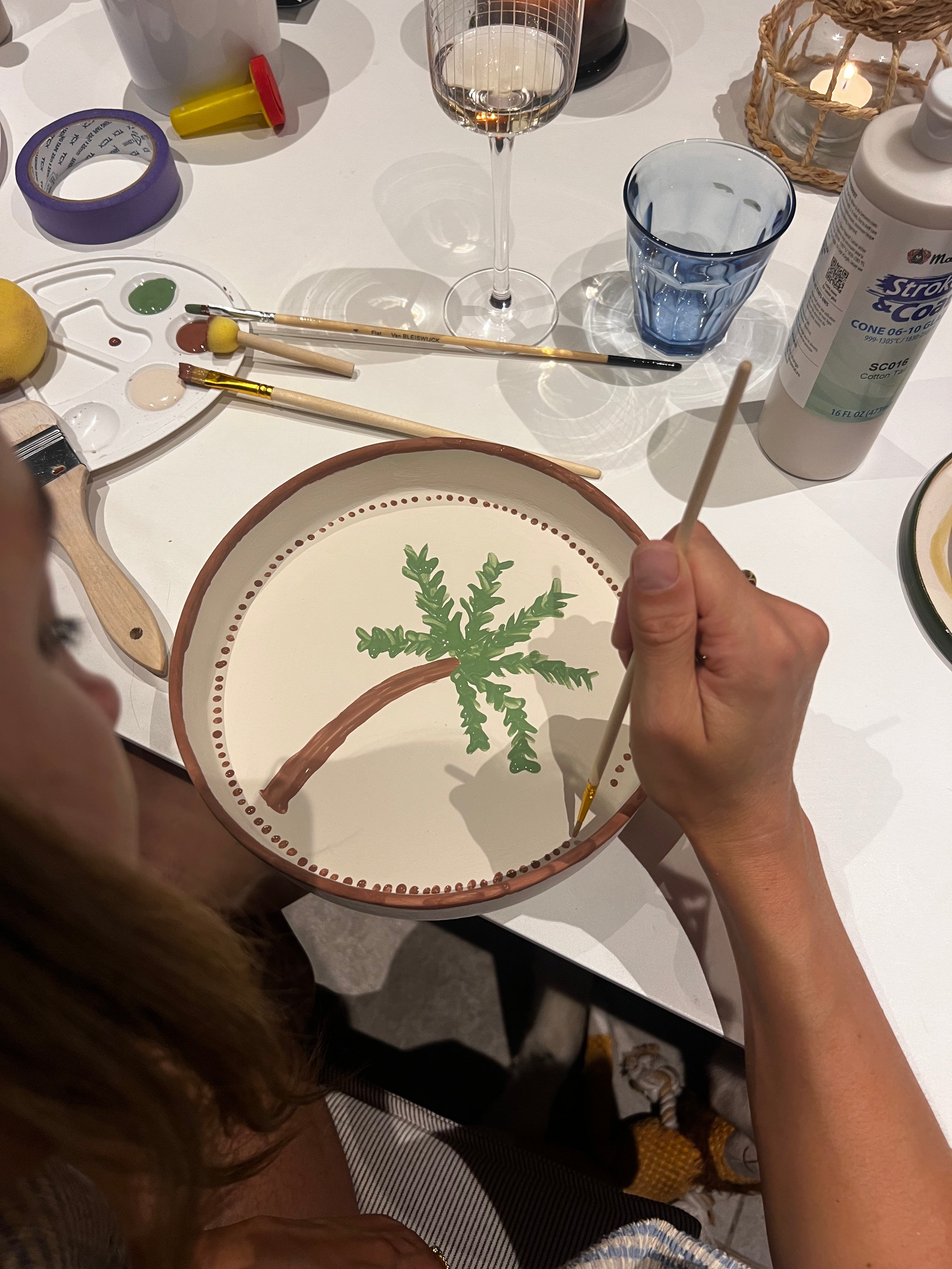 Workshop pottery painting