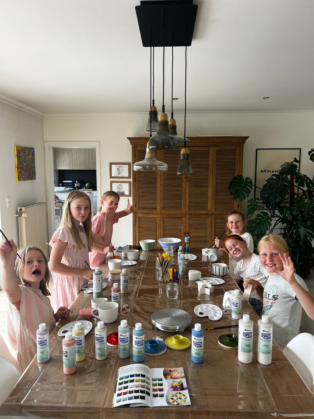 Workshop pottery painting